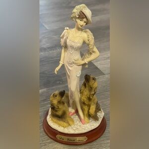 Elegant Lady Statue Figurine with Dogs DA VINCI COLLECTION
